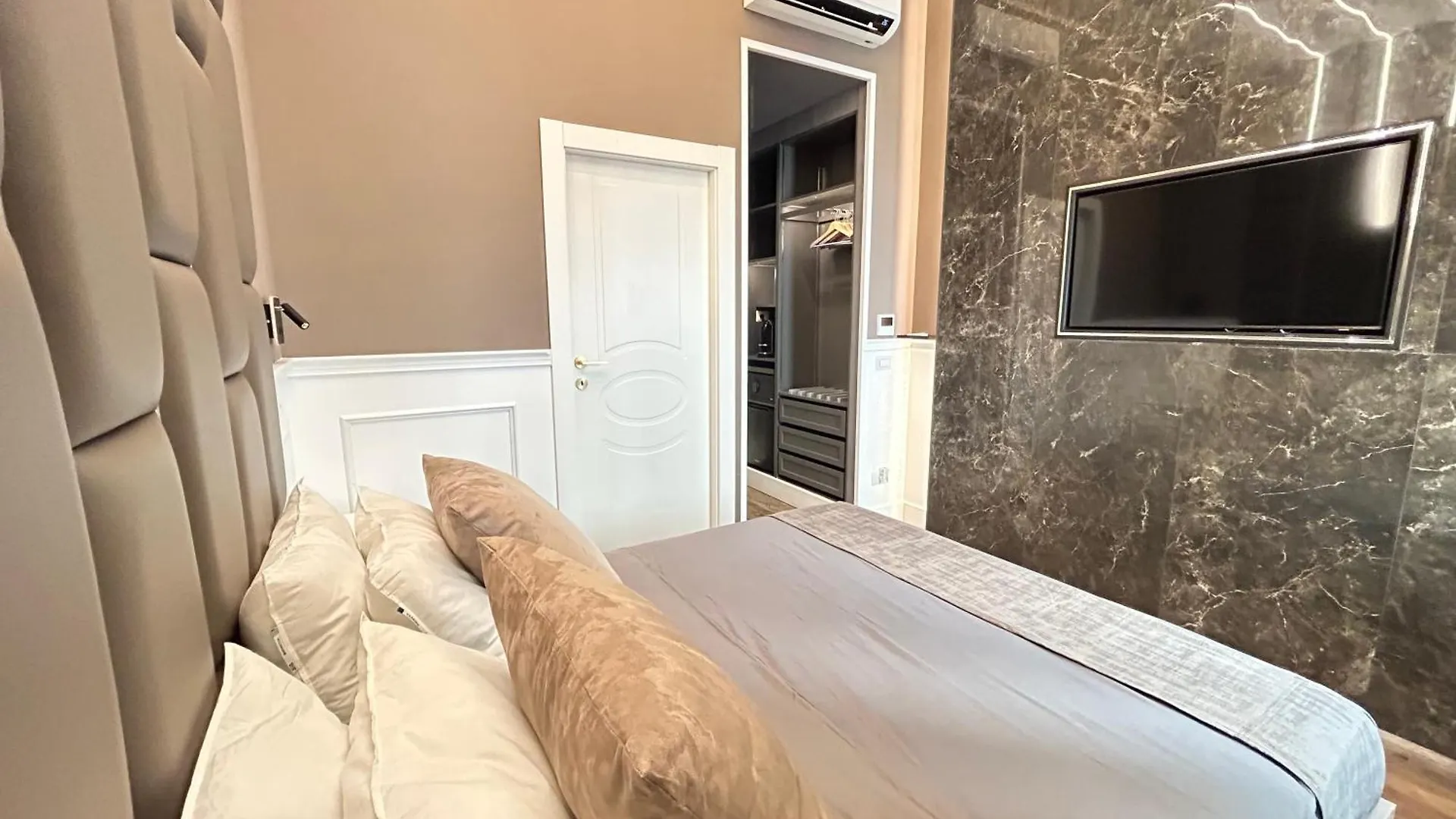 Lary'S Rooms - Vaticano Roma