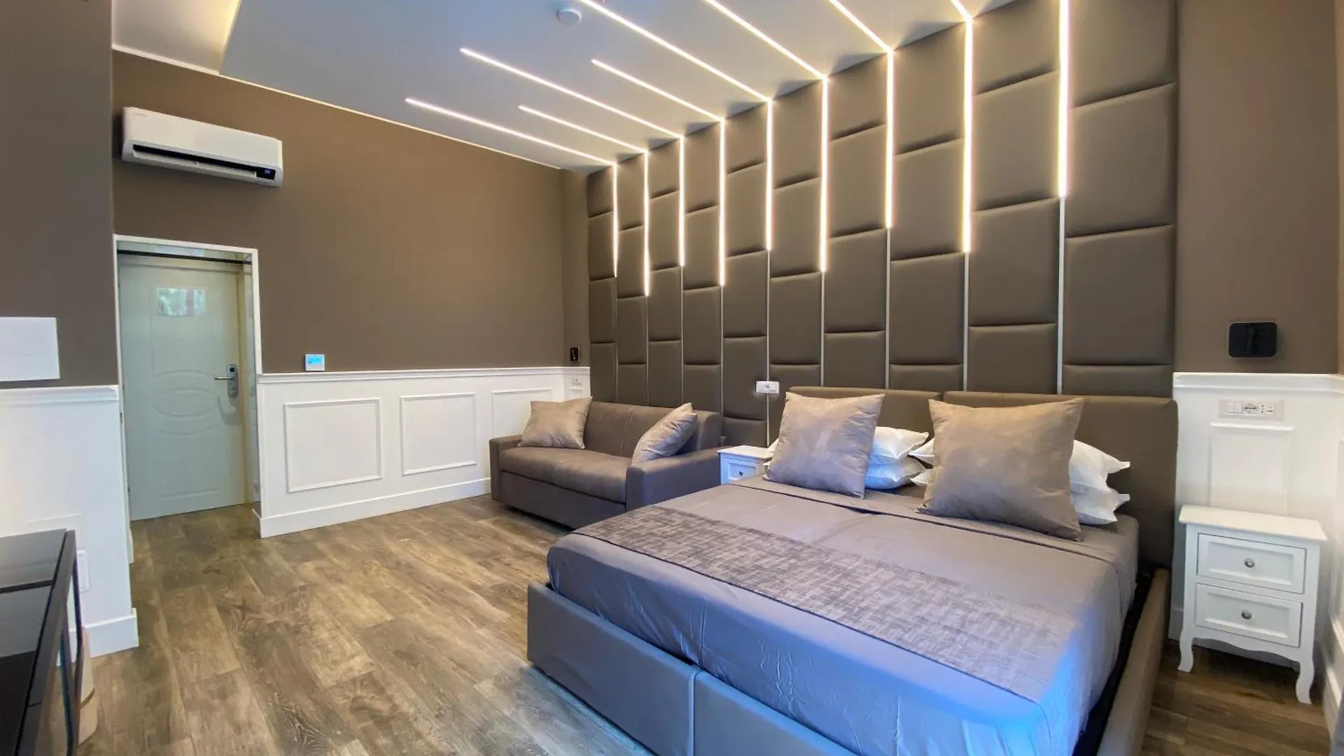 Lary'S Rooms - Vaticano Roma